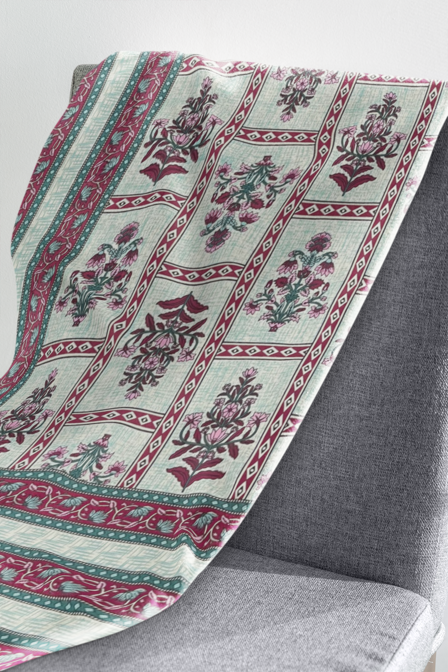Jaipuri Cotton Pink Ethnic Flower and Bail Print King Size Double Bedsheet 90x108 inches