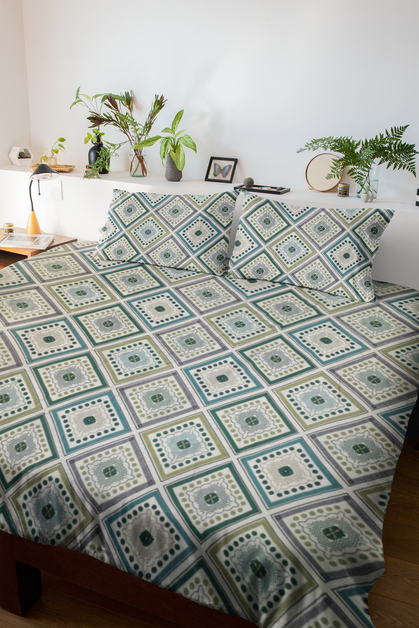 Green Geometry Design Double Bed Fitted Bedsheet | 72x78 inches | Up to 8 inches Mattress