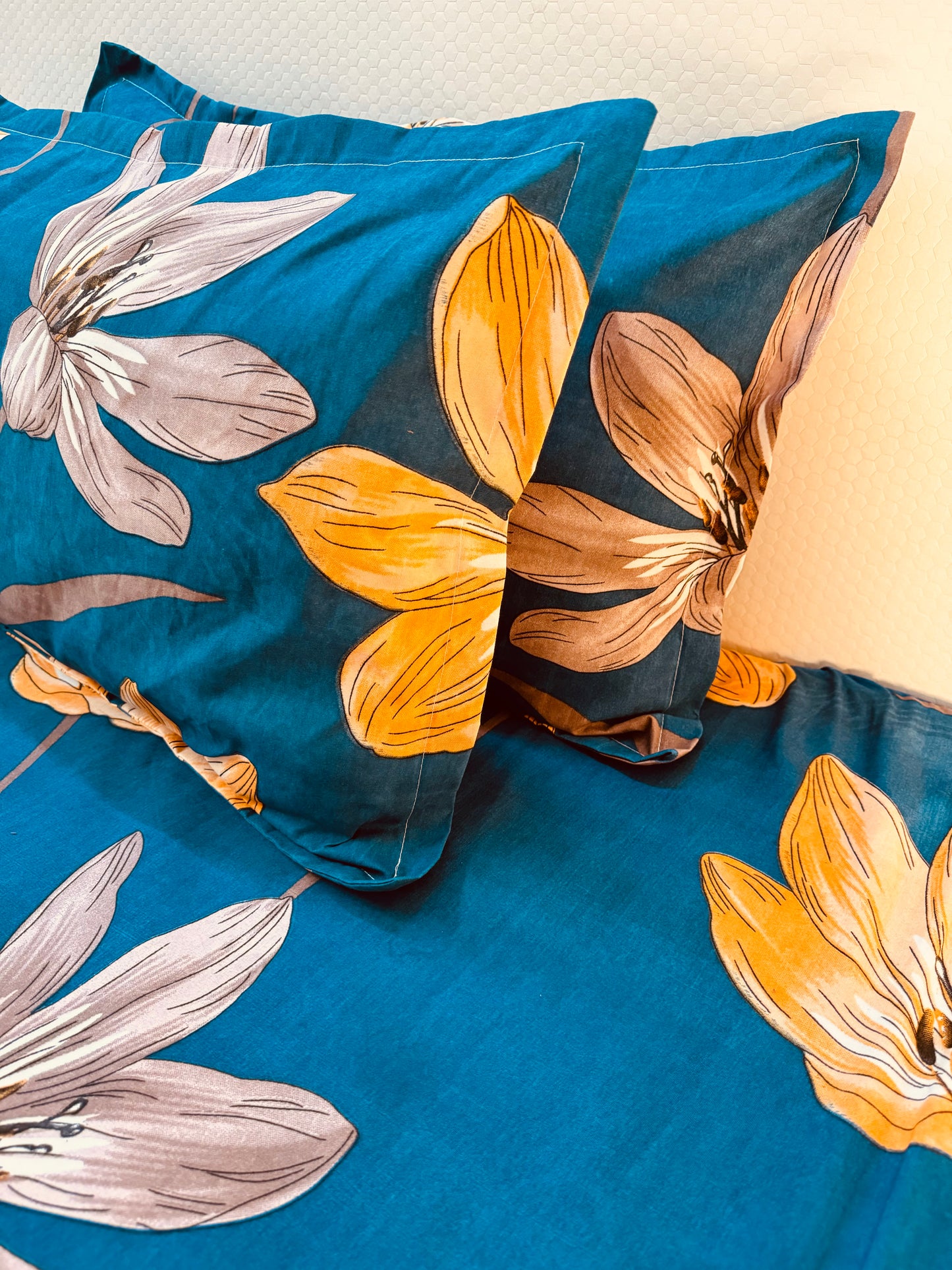 Blu & Orange Lily Flora Double Bed Fitted Bedsheet | 72x78 inches | Up to 6 inches Mattress